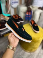 Mocassins en daim marron H – Élégance, confort et prestige – Image 2