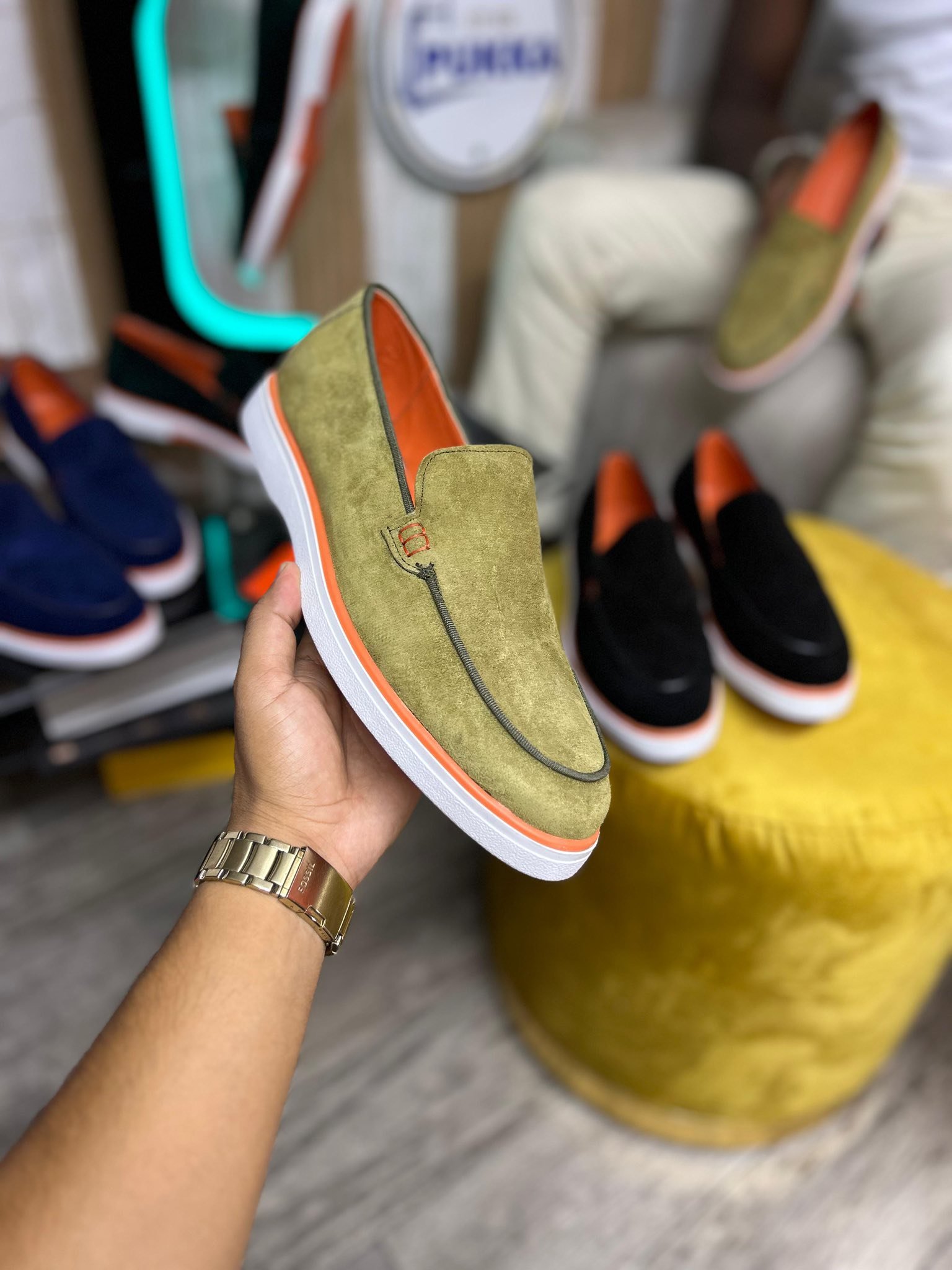 Mocassins en daim vert – Style audacieux et confort premium Mocassins en daim vert – Style audacieux et confort premium – Image 1