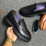 Mocassins en cuir noir pour homme