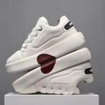 Baskets épaisses noires et blanches