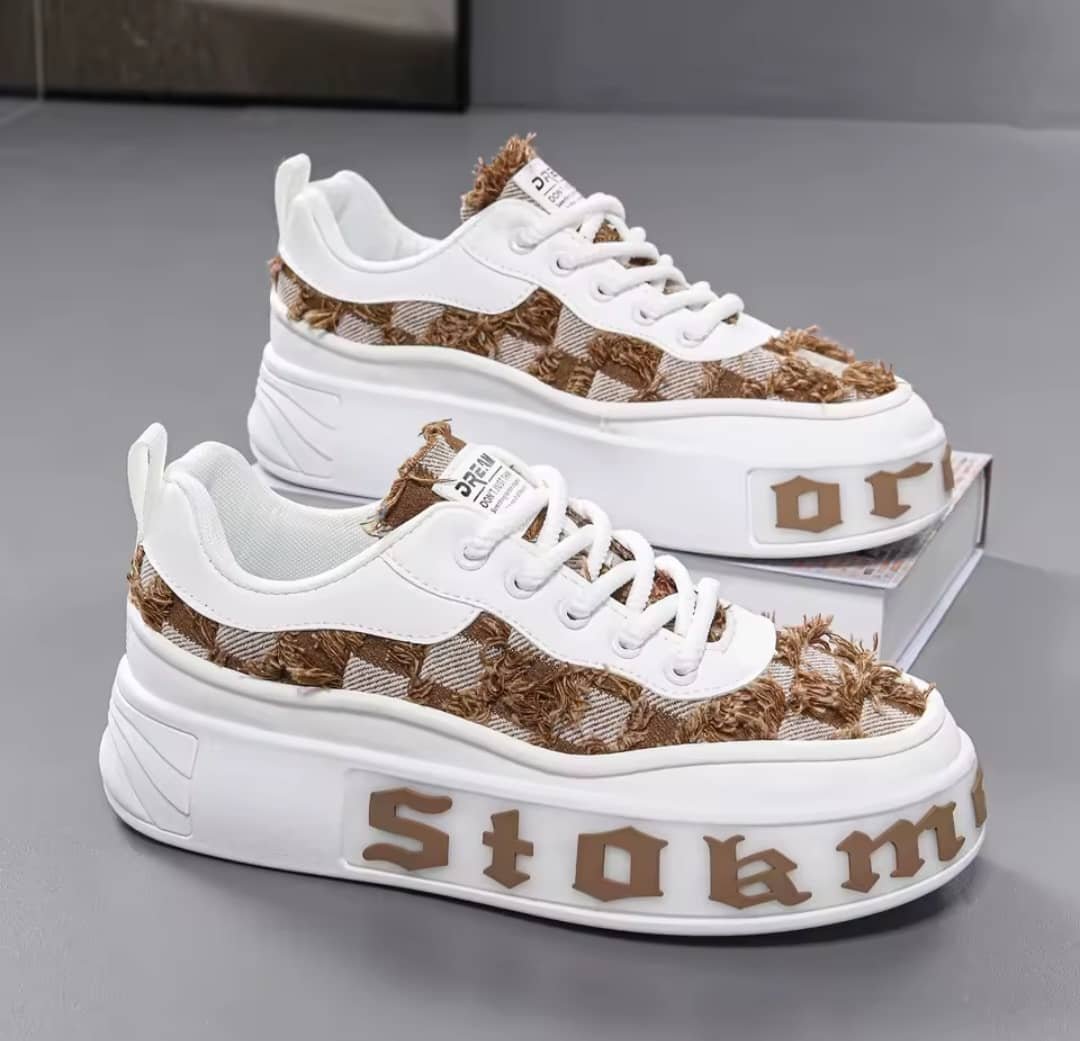 Baskets Compensées Streetwear à Damier - Style Tendance Baskets Compensées Streetwear à Damier - Style Tendance – Image 1