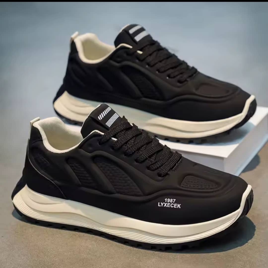 Baskets Noires LYXECEK 1987 - Sneakers Running de Ville Baskets Noires LYXECEK 1987 - Sneakers Running de Ville – Image 1
