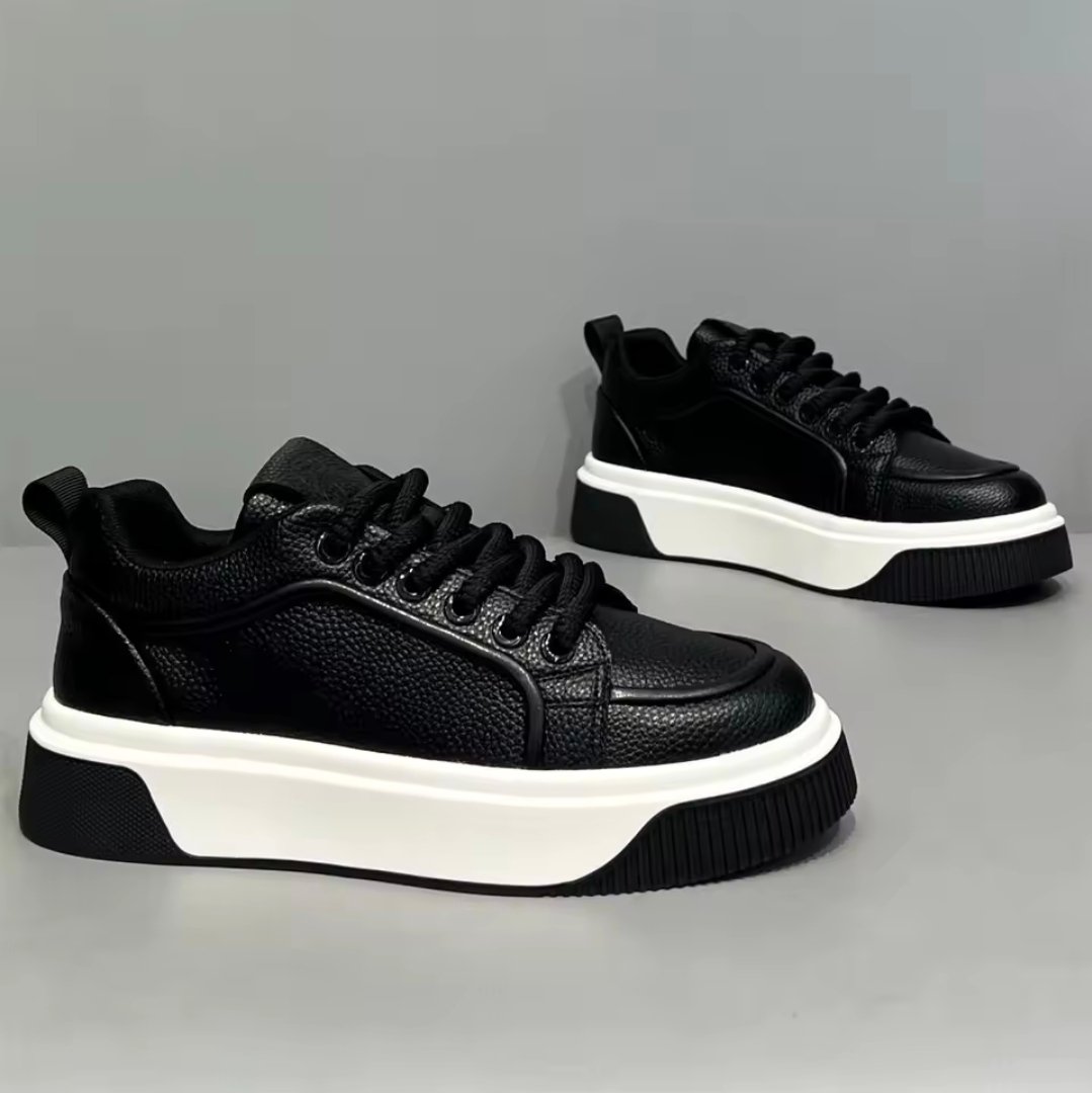Baskets Plateforme en Cuir Grainé Noir - Style Minimaliste Baskets Plateforme en Cuir Grainé Noir - Style Minimaliste – Image 1