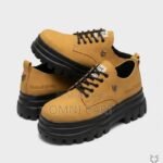 Chaussures Naked Wolfe Camel à Plateforme - Derbies Tendance