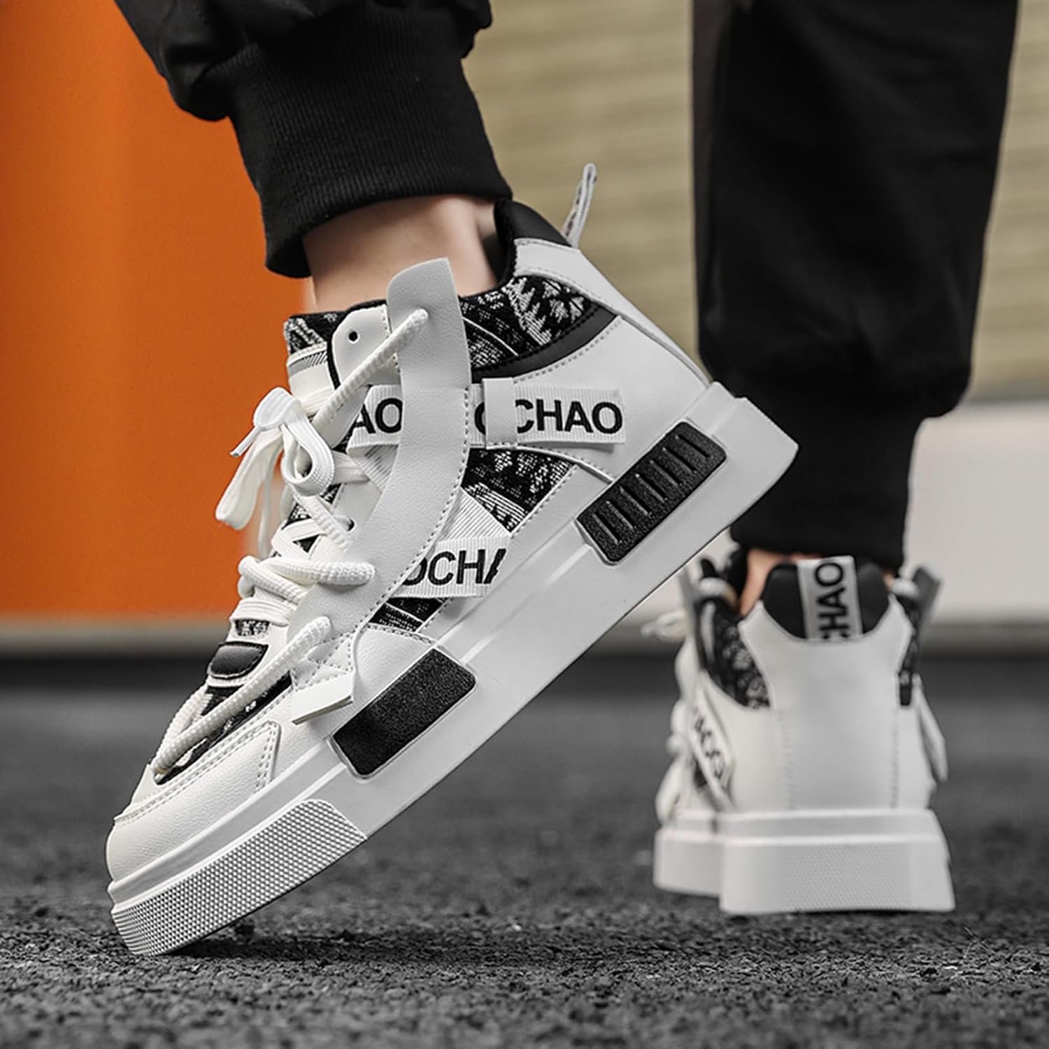 Baskets Streetwear Homme Blanc Noir Confort et Style Urbain Baskets Streetwear Homme Blanc Noir Confort et Style Urbain – Image 1